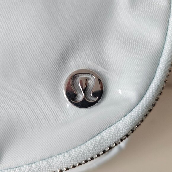 NWT LULULEMON MIBR Mint Breeze All Night Festival Bag Micro 2L - Picture 8 of 15